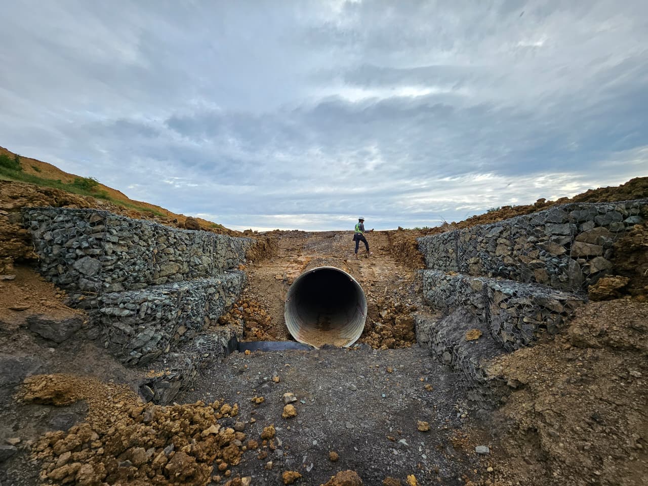 Nusaraya Project (Package 1 B : Haul Road Construction)