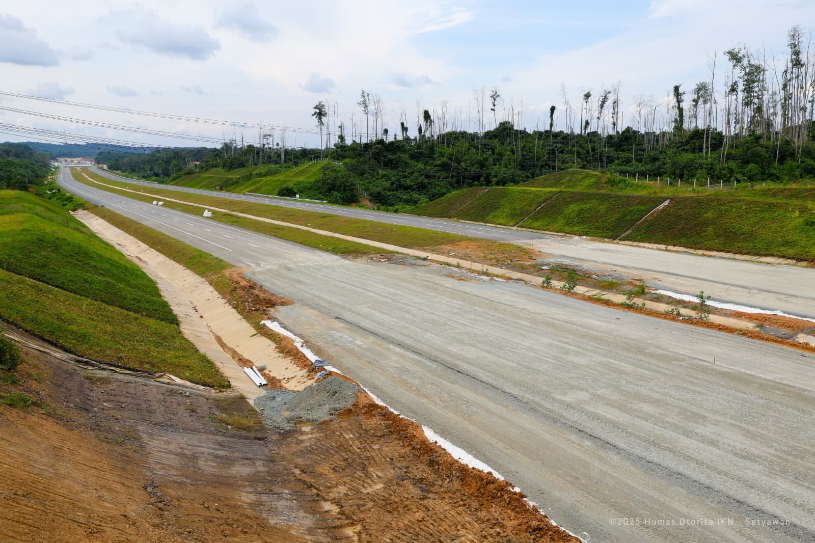 Proyek Peningkatan Jalan Paket E KIPP 1B